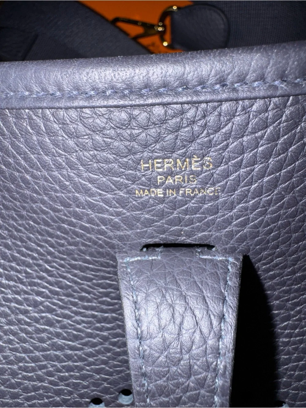 23 Hermes (Caban) Evelyne 23 in Clemence leather Shoulder Bag with Gold Hardware - Picture 11 of 13